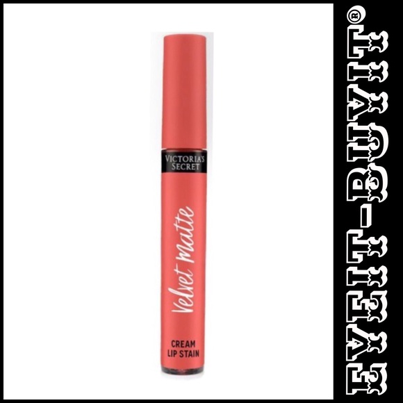 Victoria’s Secret Velvet Matte Cream Lip Stain - Picture 3 of 3